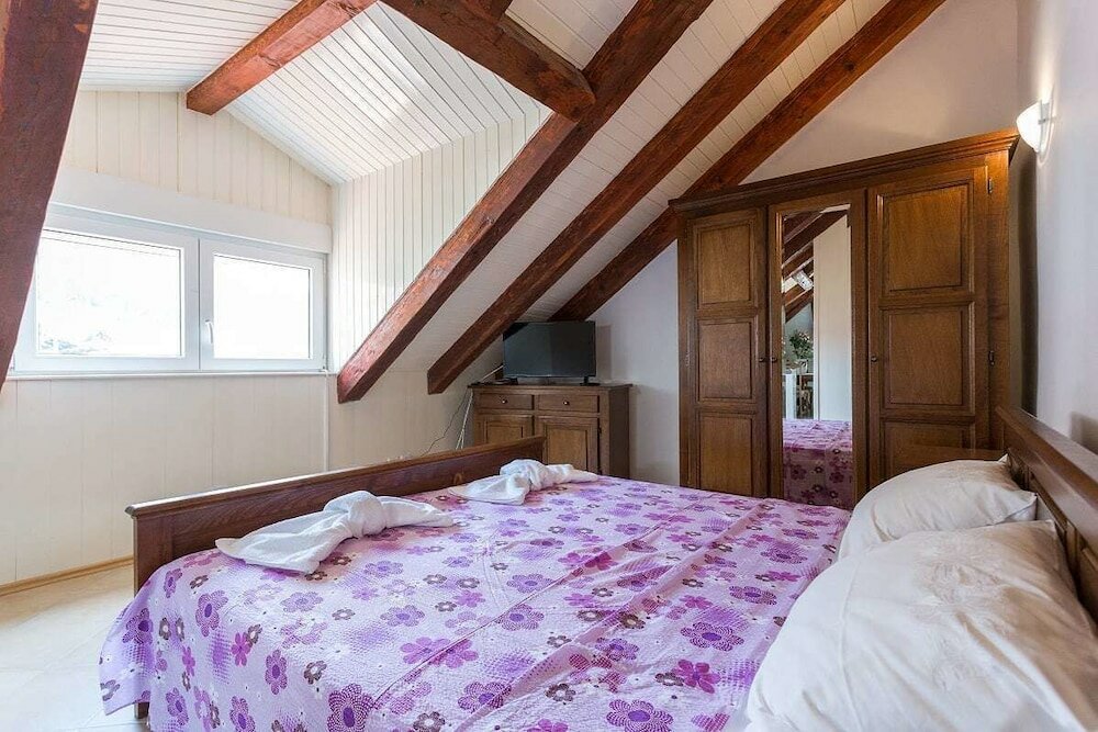 Фото Gradac Apartment