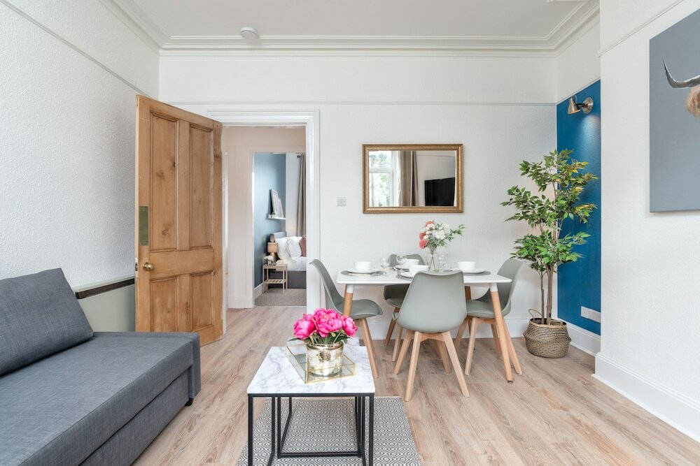 Фото West Mount Apartment