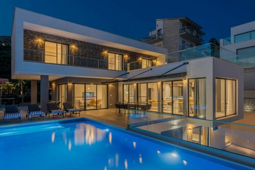 Гостиница Villa Luna Podstrana в Подстране