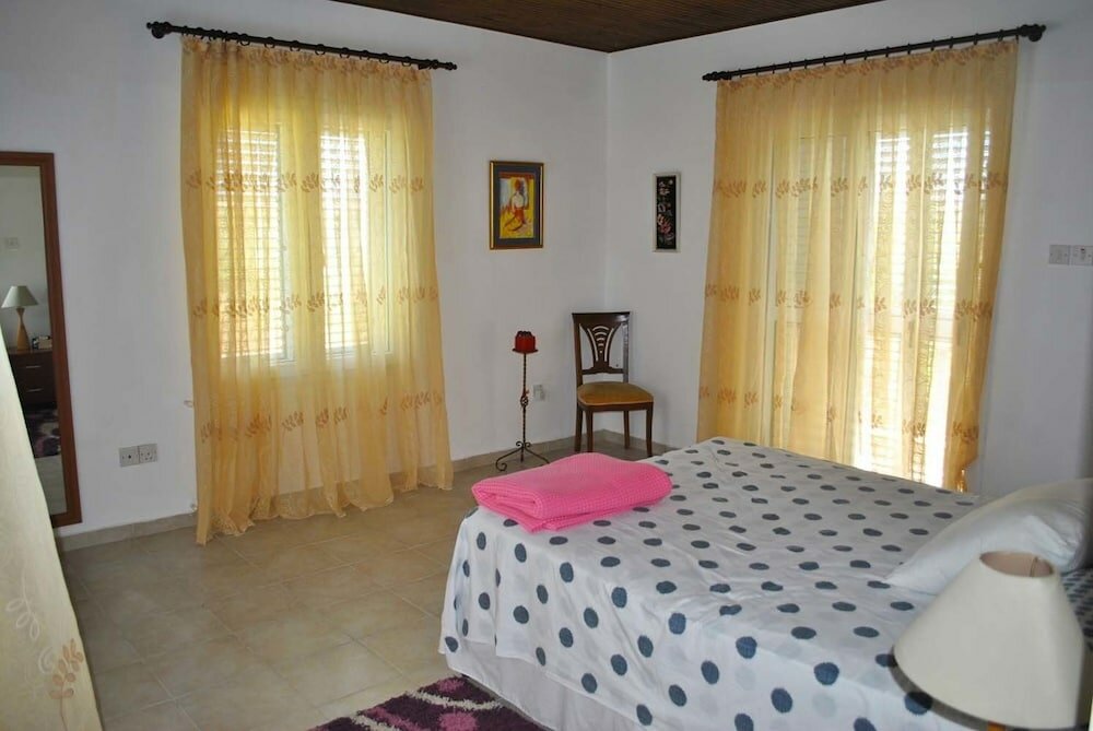 Фото Villa Butterfly by Amy Villas