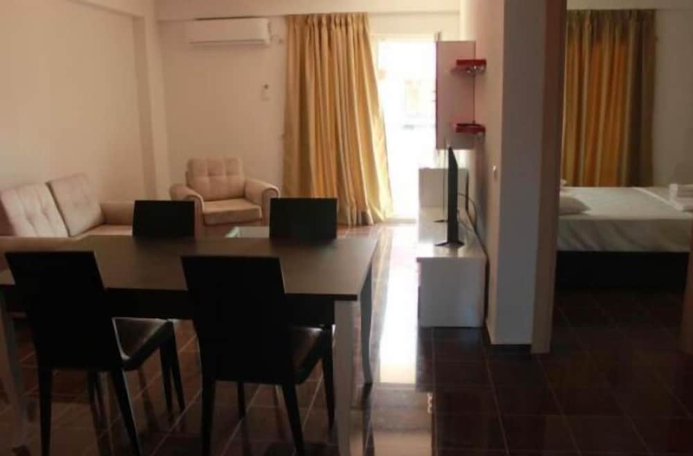 Фото Fishta Hotel