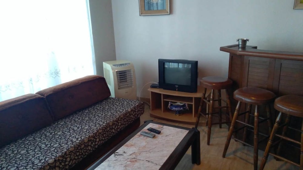 Фото Villa Eros Apartments