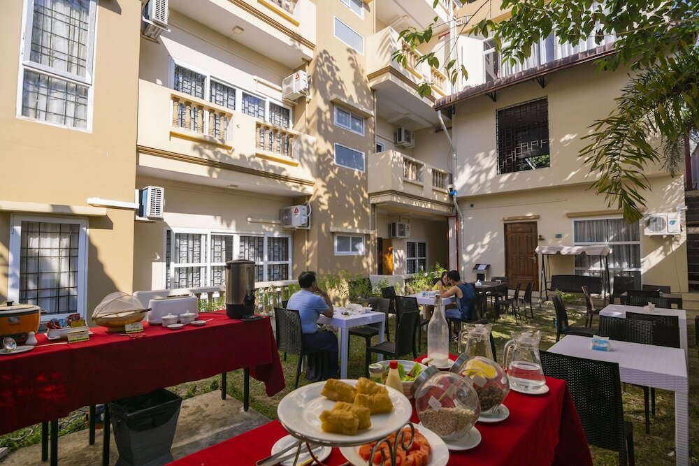 Фото Agga@9mile Hotel