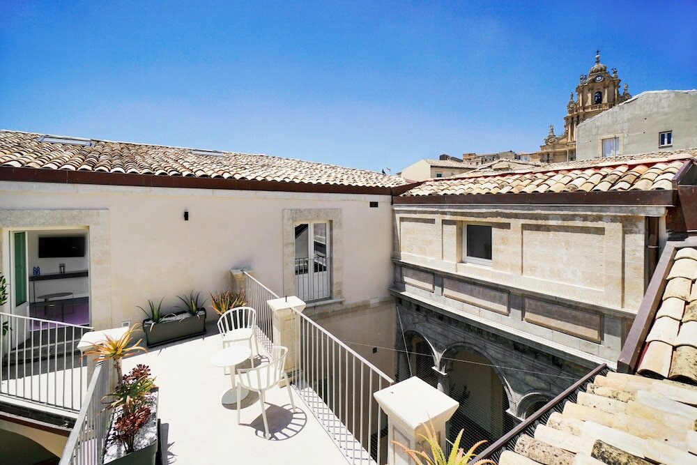 Фото A. D. 1768 Boutique Hotel