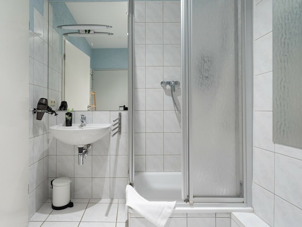 Фото Limehome Dresden Tannenstraße