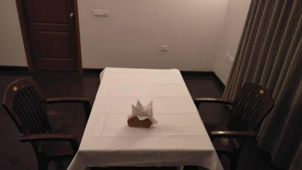 Фото Zions Hotel