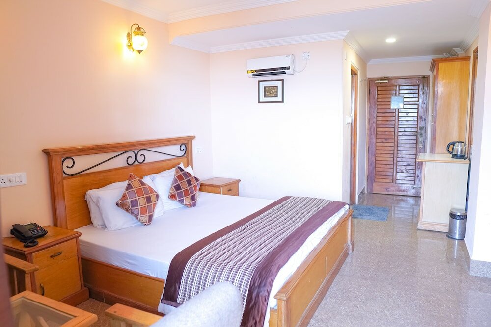 Фото Hotel Asian Plaza Mcleodganj