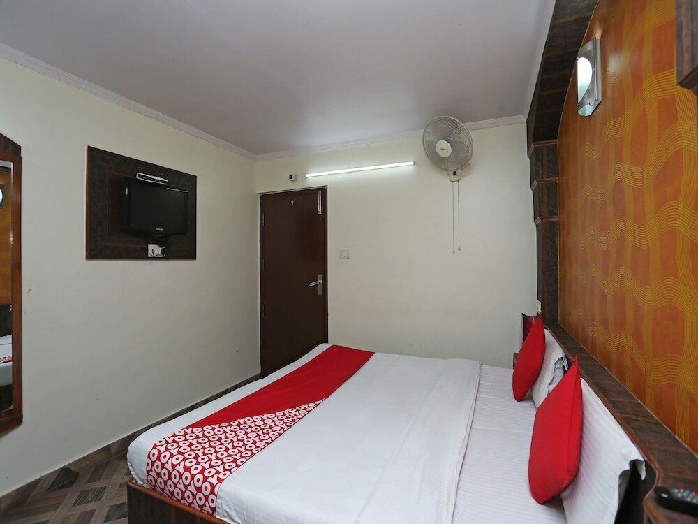 Фото Oyo 27002 H S R Ram Bazaar