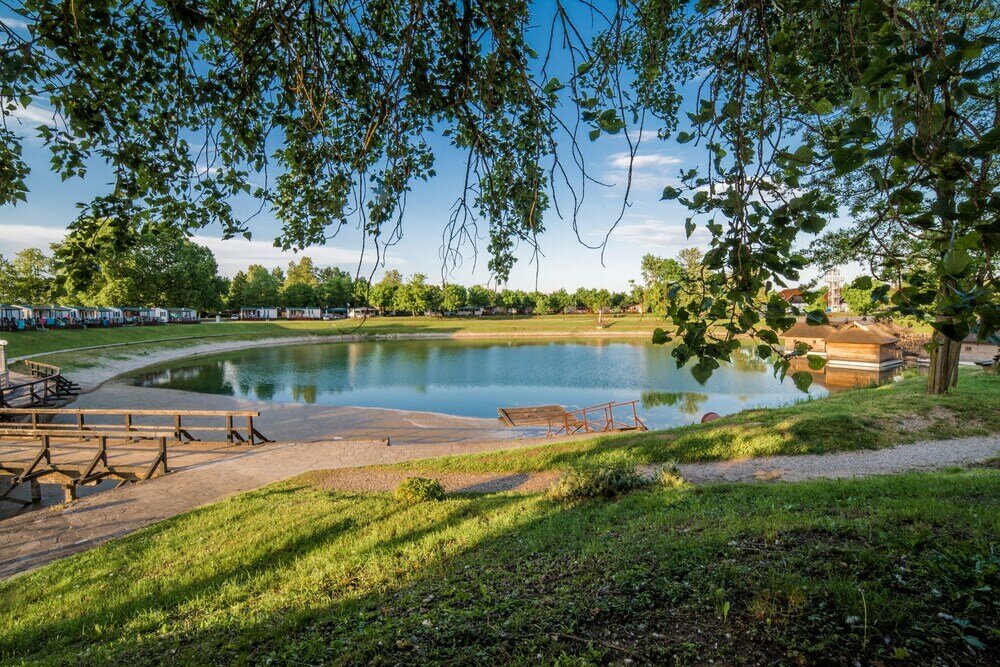 Фото Mobile Homes with Thermal Riviera Tickets in Terme Čatež