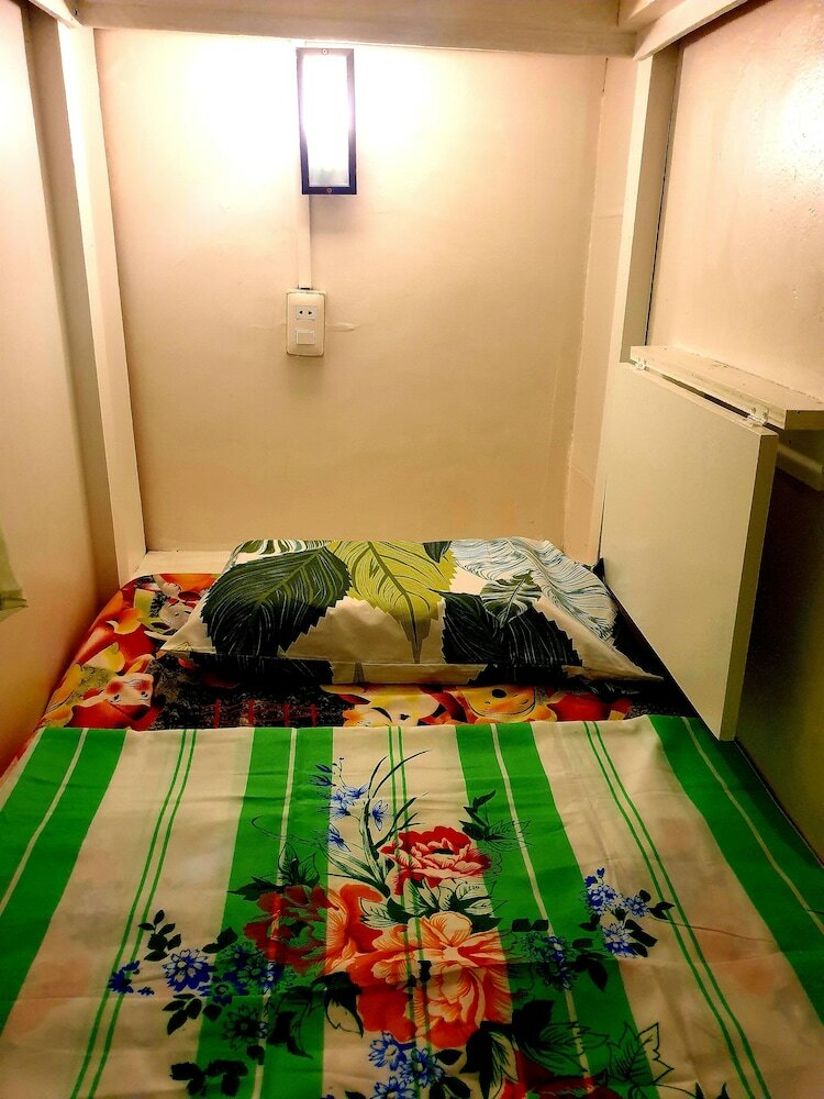 Фото GardenPod Hostel & Café