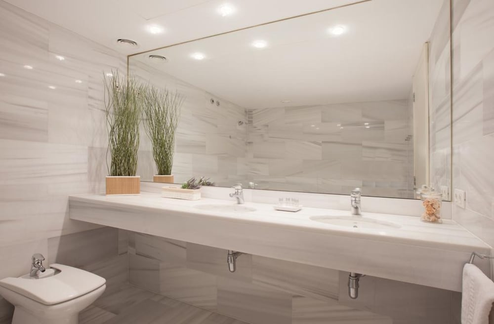 Фото Akira Flats Llum 7th floor