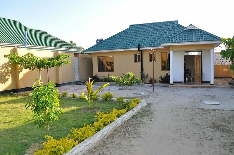 Гостиница Bagamoyo Gold Accommodation