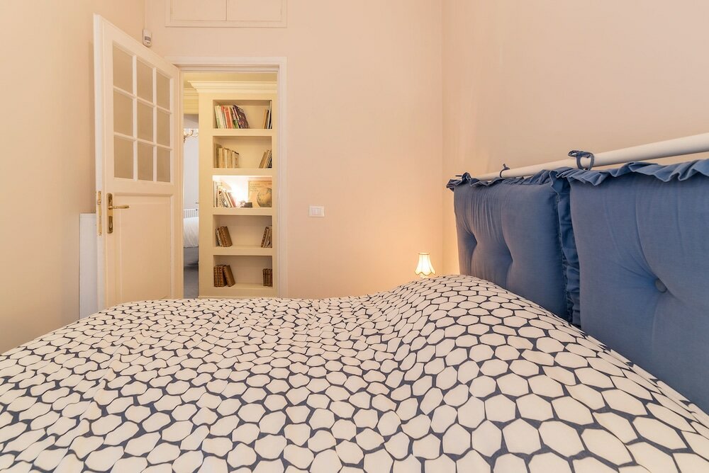 Фото Mazzini Stylish 6 Pax Apartment