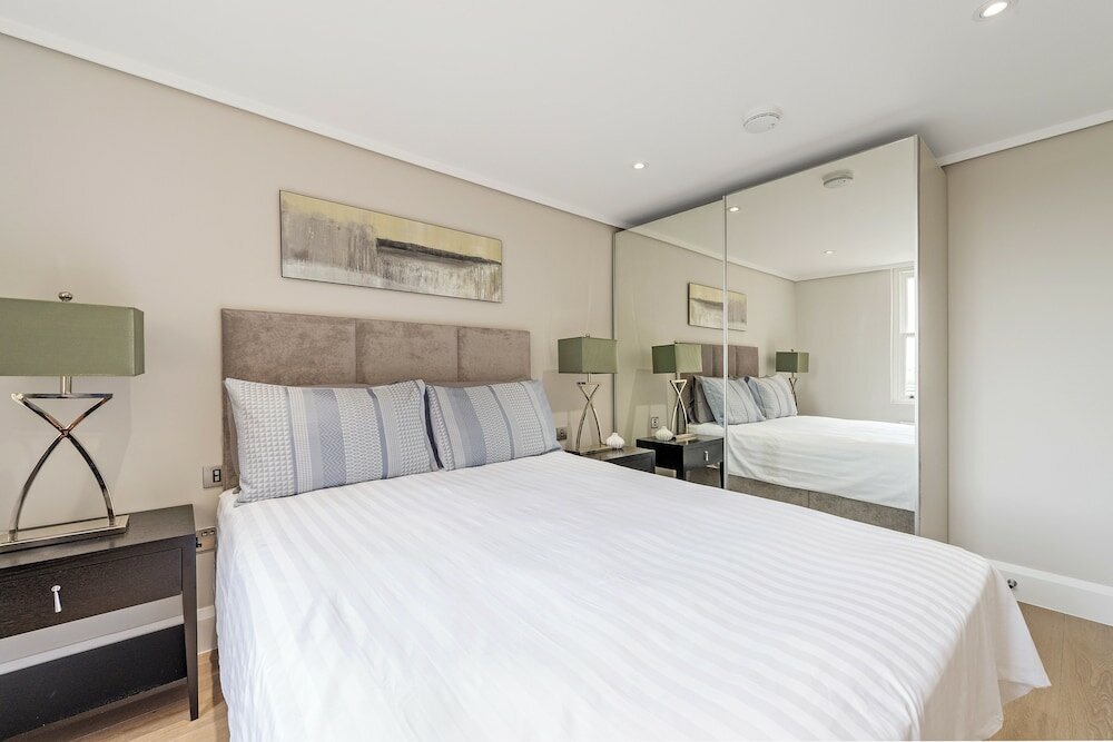 Фото Imperial XIII