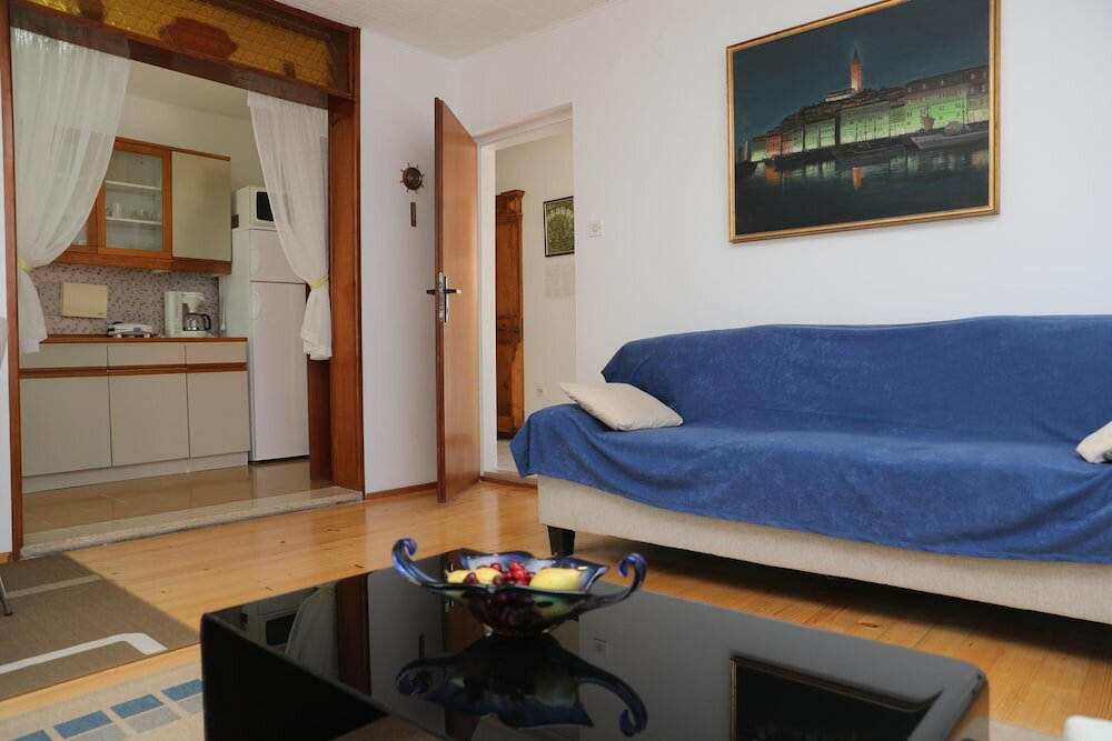 Фото Apartments Knezovic