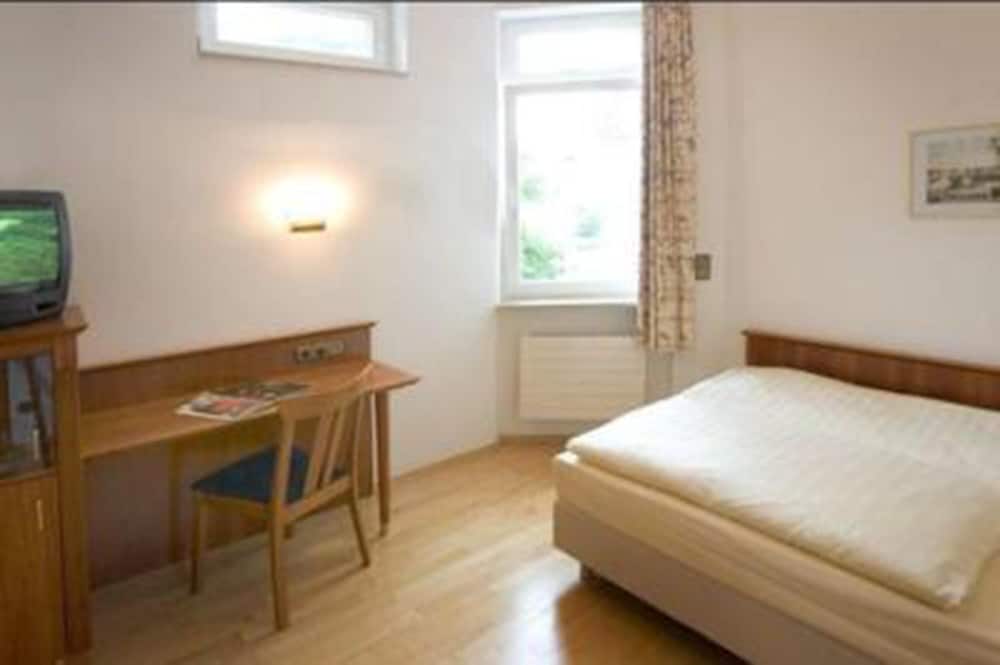 Фото Altstadt Hotel