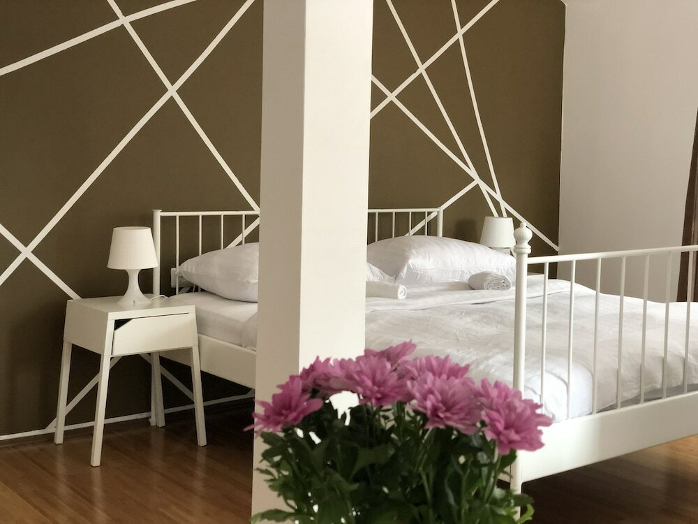 Фото Central Antique Apartments