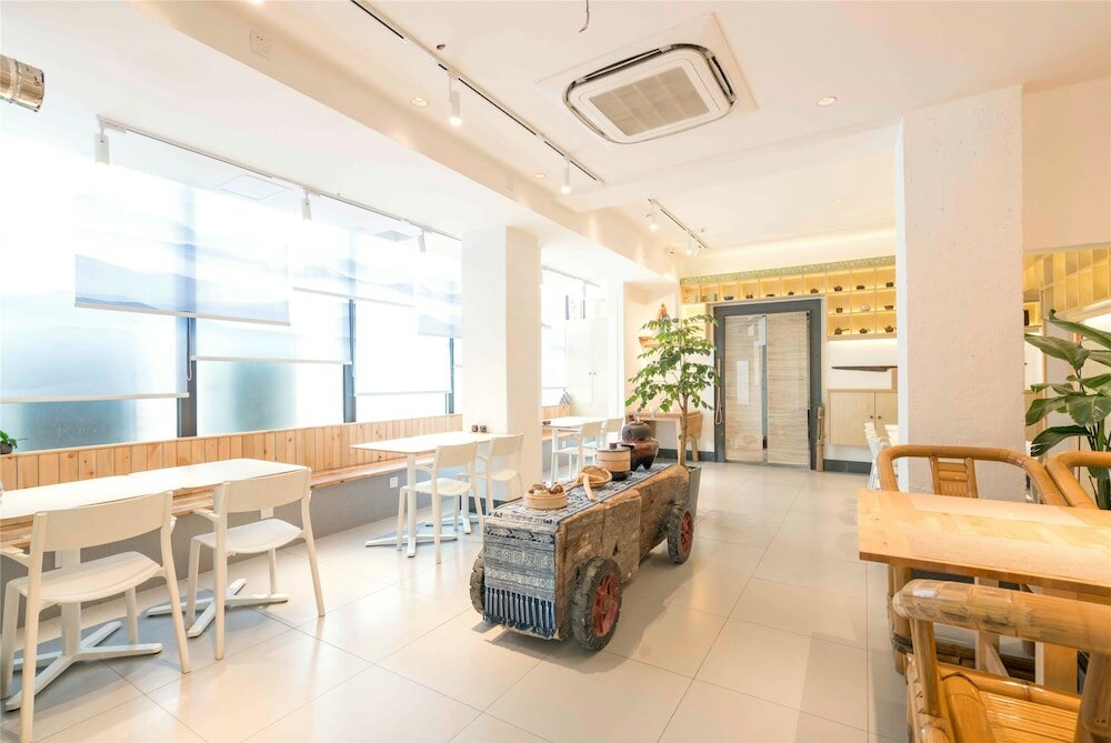 Фото Zen Tea House Elephant Trunk Hill Park