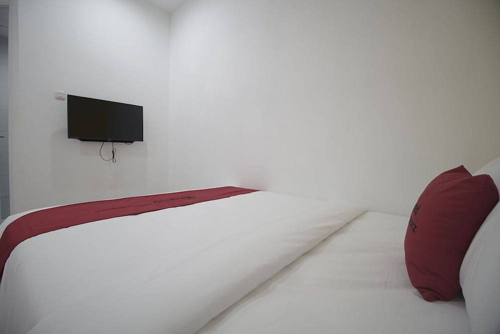 Фото RedDoorz Plus @ Catania Lrt Cinde Palembang