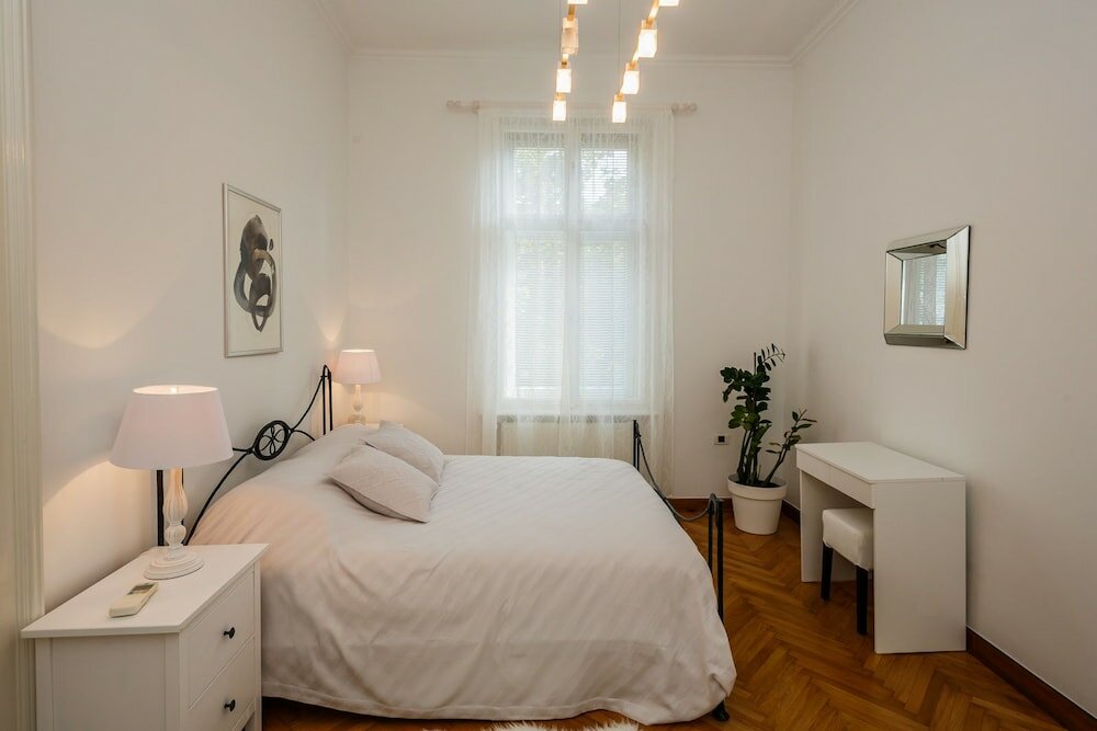 Фото Best Luxury apt in Zagreb for 16 ppl