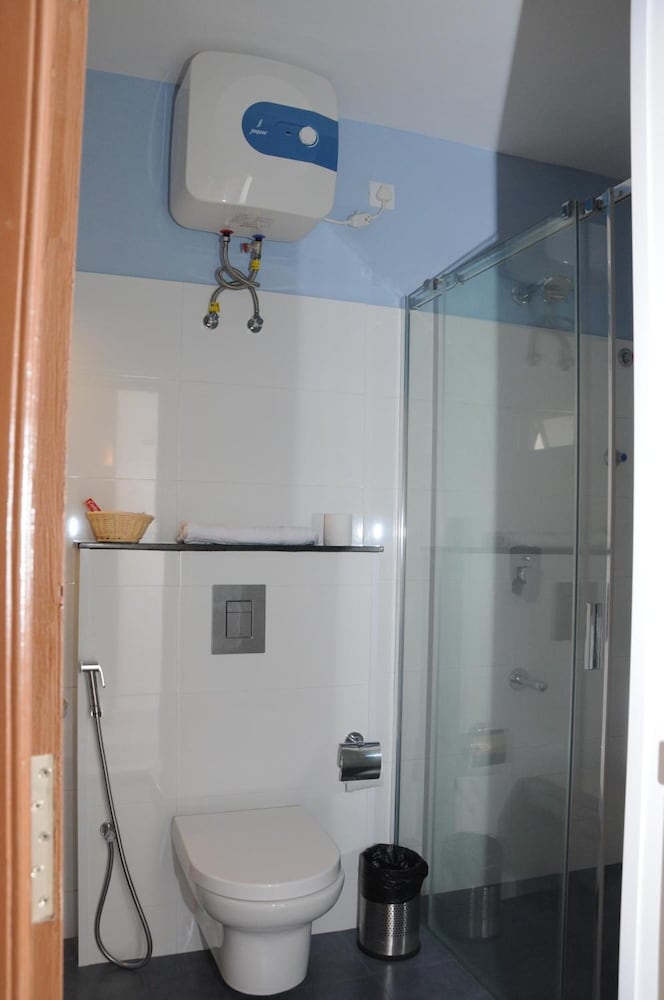 Фото Sree Parthi Hotel