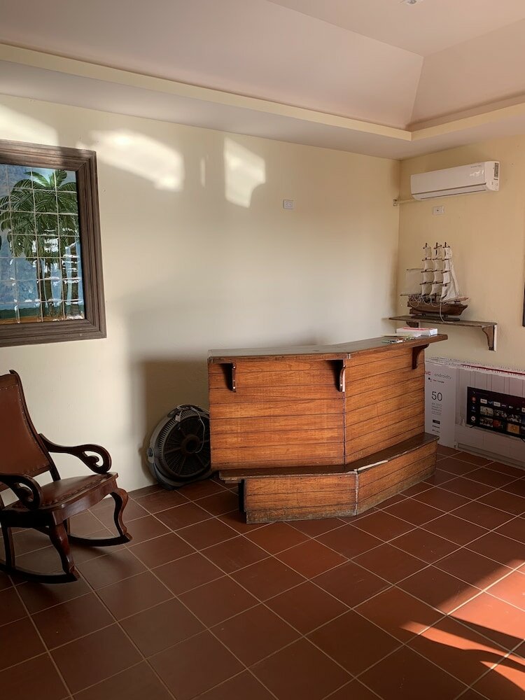 Фото Black Pearl Inn