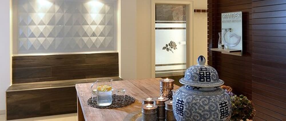 Фото Romantik Hotel Burgkeller & Residenz Kerstinghaus