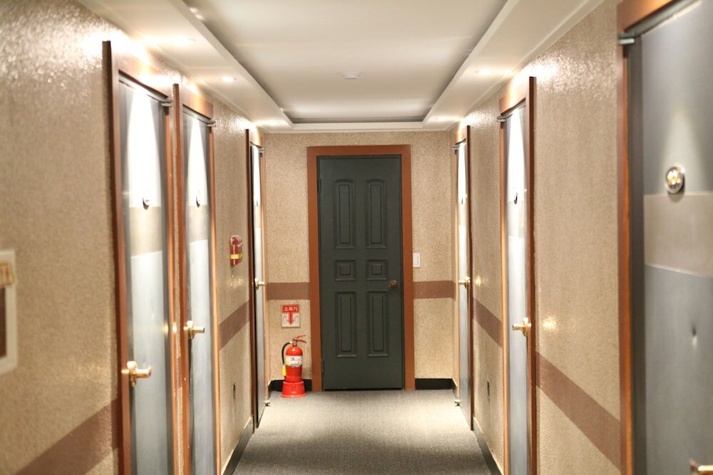 Фото Charm Hotel