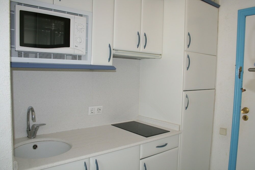 Фото Apartamentos Esmeralda