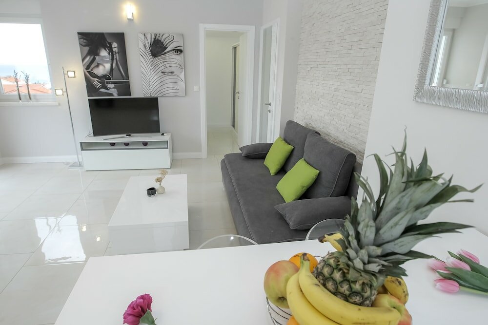 Фото Apartments Tomana