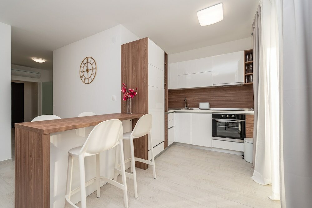 Фото Apartments & Rooms Pool Villas Maris