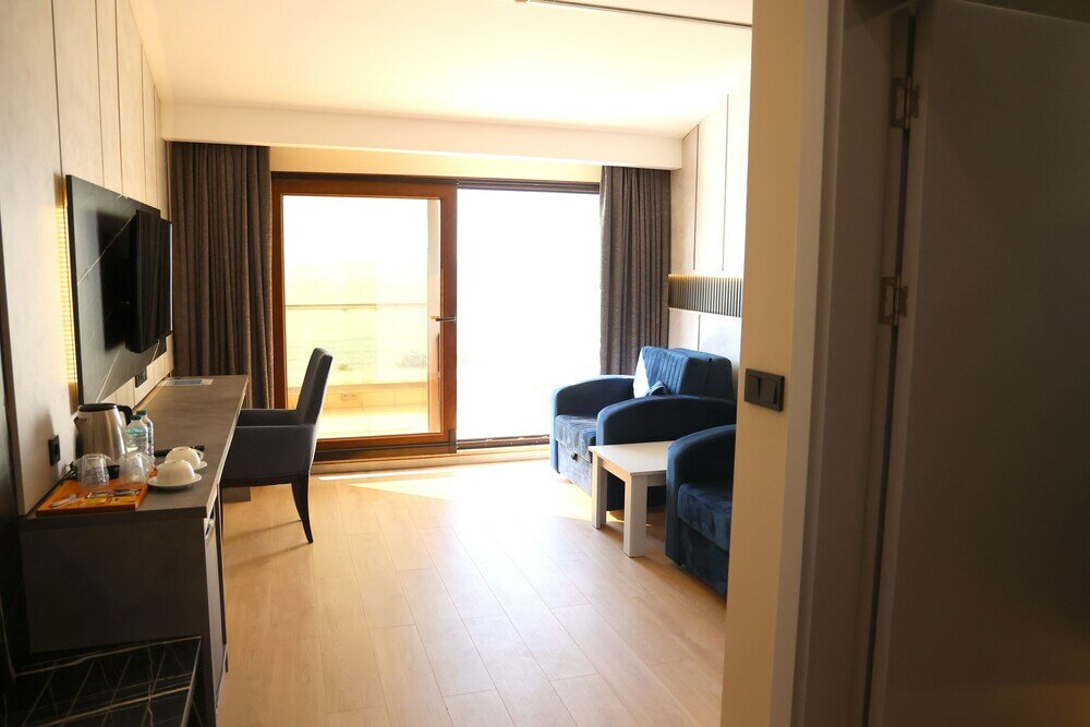 Фото Hotel Lazlakar