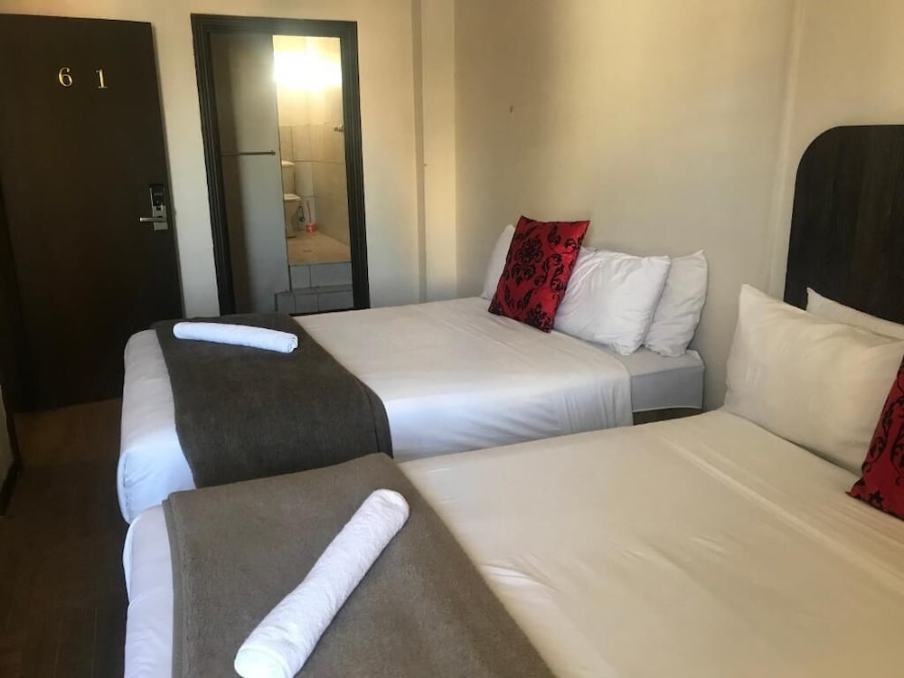 Фото Businessburg Hotel