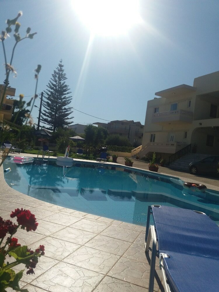 Фото Litinas Apartments