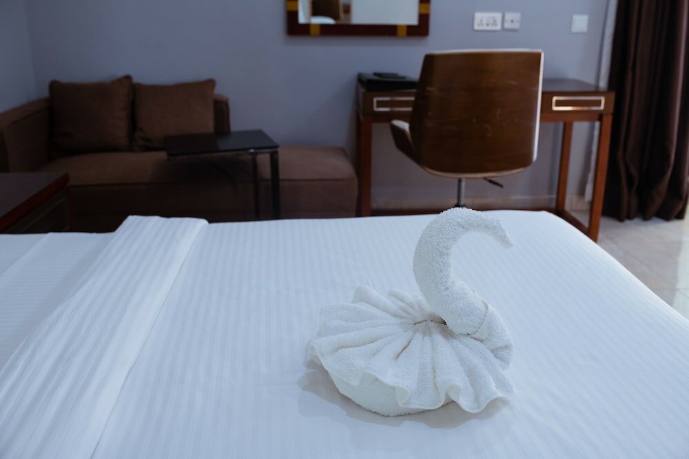 Фото Crismon Hotel