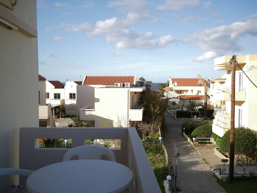 Фото Litinas Apartments