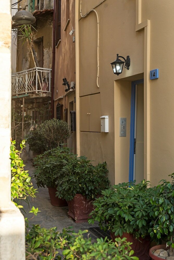 Фото Casa di Elena Venetian Old Town Home