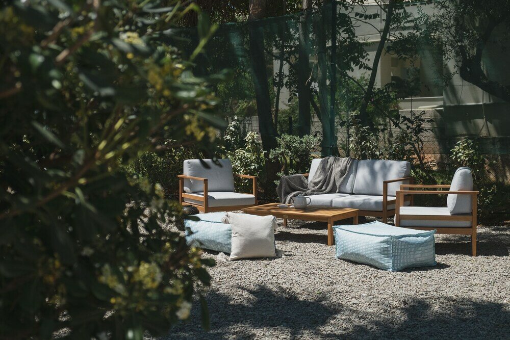 Фото Mid-Century Modern Villa Vintage Charm