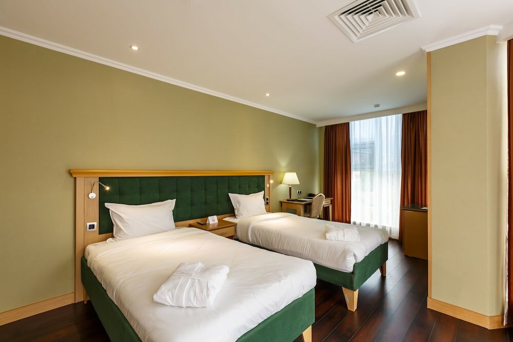 Фото Shera Park Boutique Hotel