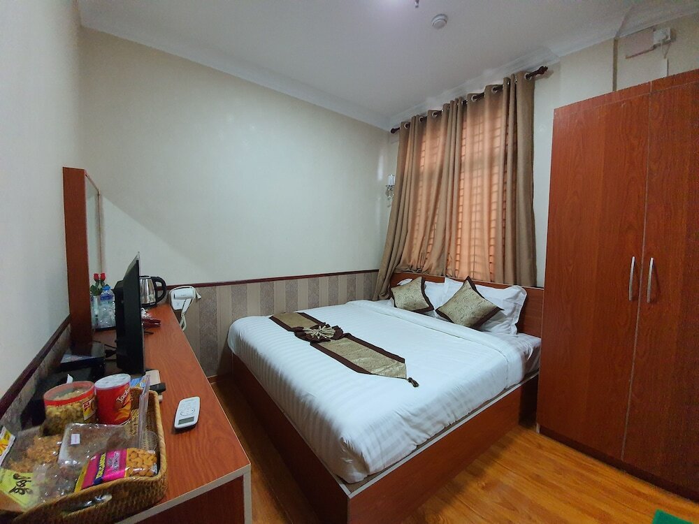 Фото Shwe Pe Ti Hotel