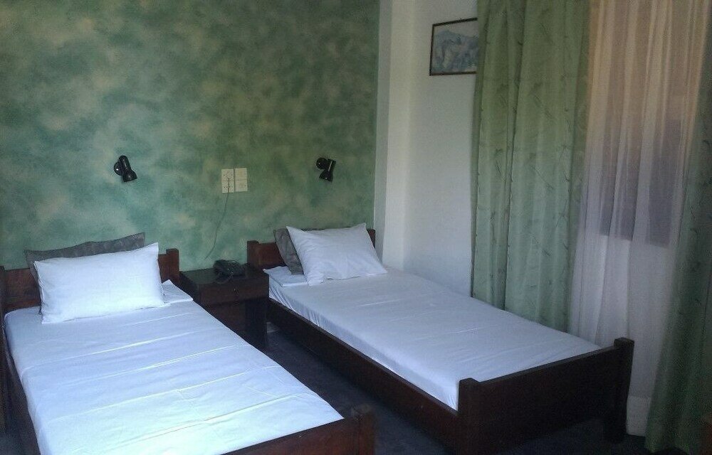 Фото Hotel Elvira