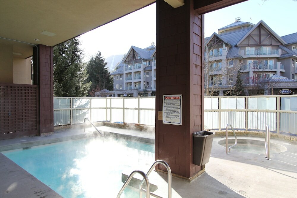 Фото Whistler Blackcomb Vr at Tyndall Stone