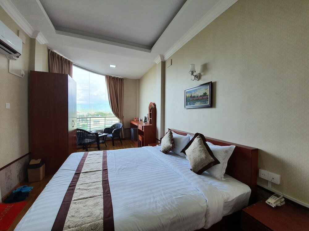 Фото Shwe Pe Ti Hotel