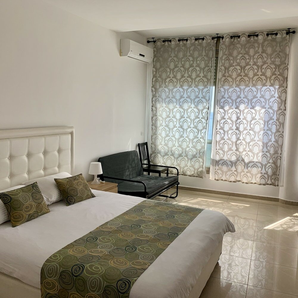 Фото Royal on the Sea