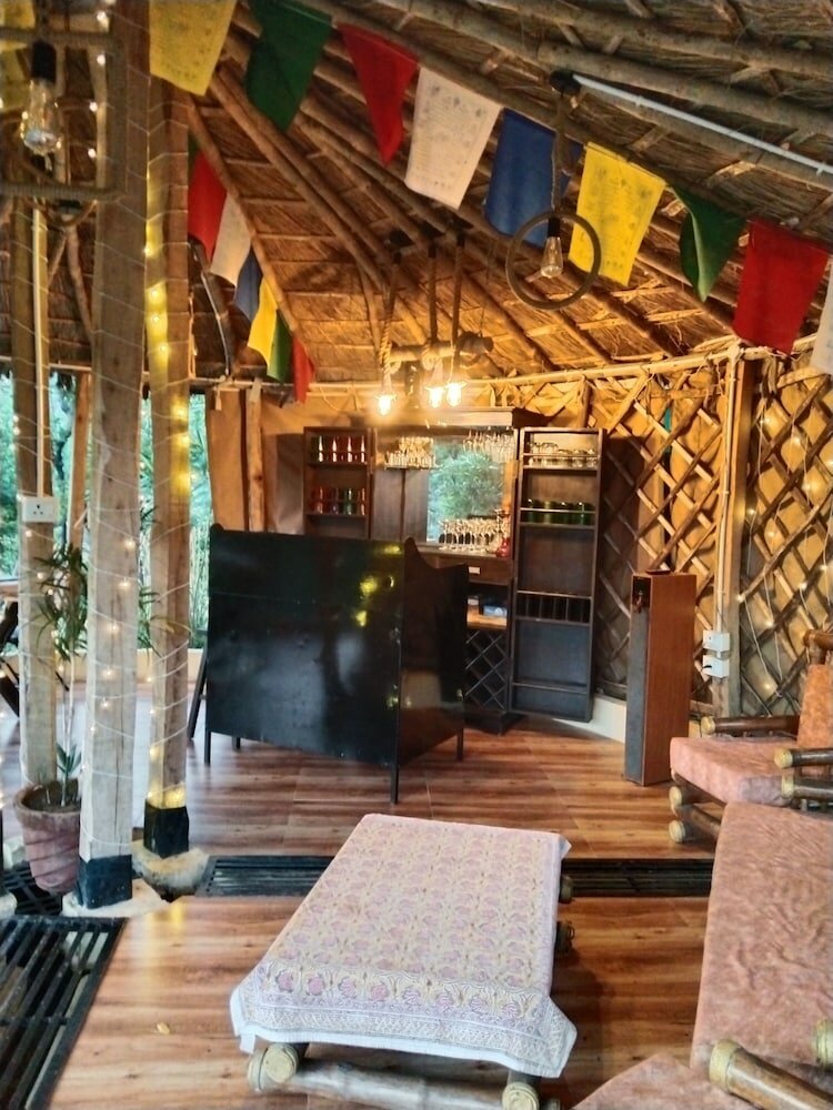 Фото Dev Bhoomi Farms & Cottages