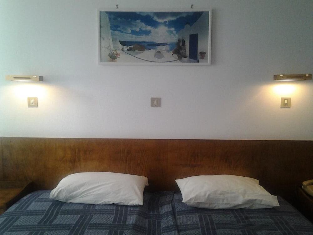 Фото Oasis Hotel