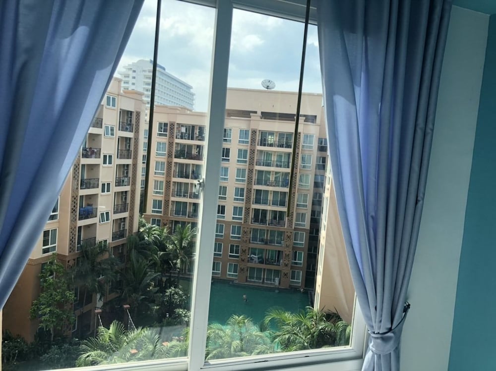 Фото Atlantis Condo Resort Jomtien by Evt