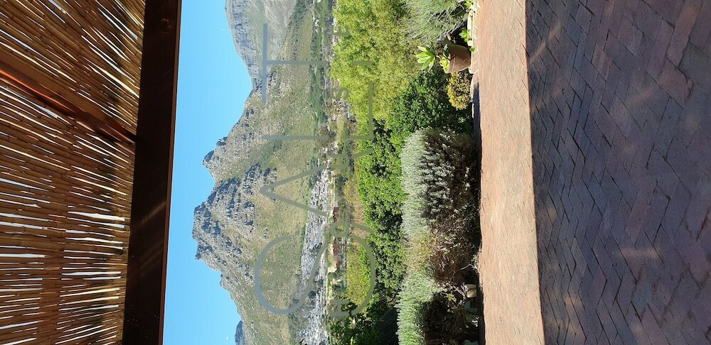 Фото The Salt House