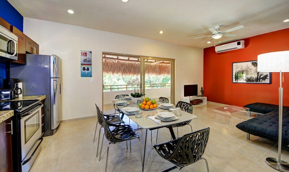 Фото Rebecca 2 bedrooms sleeps 5