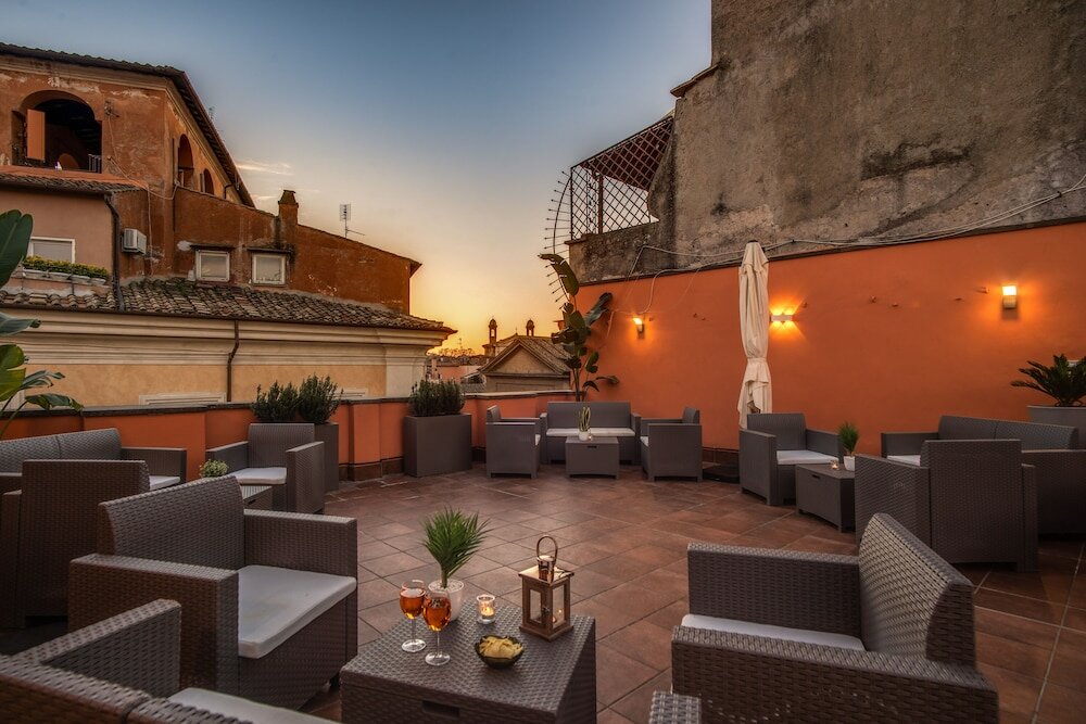 Фото Piazza di Spagna Comfort Rooms